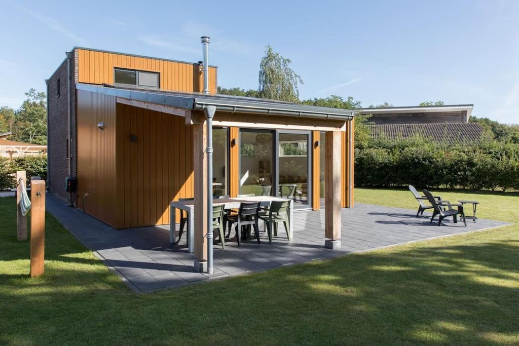 Vakantiehuis Eikzicht Gelegen Aan Het Bos Elsloo  Exterior foto